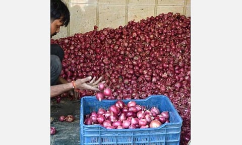 கோயம்பேட்டில் வெங்காயம் கிலோ ரூ.45 ஆக குறைந்தது