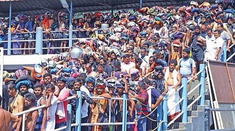 சபரிமலையில் நாளை மகரஜோதி தரிசனம்