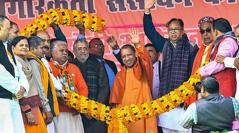 பிஹார் கயாவில் உத்தரப் பிரதேச முதல்வர் யோகி ஆதித்யநாத் பேசியக் கூட்டத்தில் கருப்பு பலூன் போராட்டம்