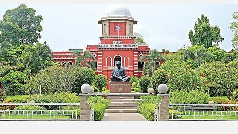 அண்ணா பல்கலைக்கழகத்தின் பெயரை மாற்றும் முடிவுக்கு கடும் எதிர்ப்பு: இரண்டாக பிரிப்பதில் இழுபறி நீடிப்பு