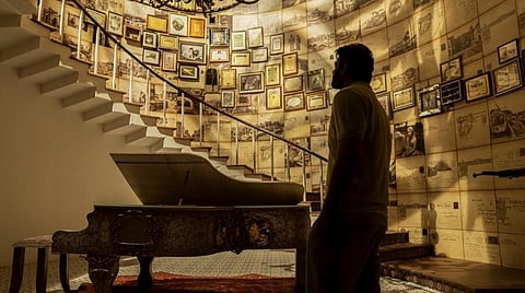 மீண்டும் படப்பிடிப்பில் பிரபாஸ்: தலைப்பு மாறுகிறதா?