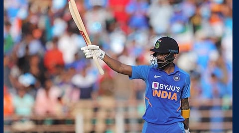 காட்டடி அடித்து சூப்பர் ஃபினிஷிங் செய்த ராகுல் : படம் உதவி | ட்விட்டர்.