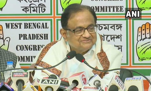 குடியுரிமைச் சட்டத்தை ஒன்றிணைந்து எதிர்ப்போம்: மம்தாவுக்கு சிதம்பரம் அழைப்பு