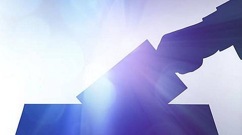 தமிழகத்தின் பல்வேறு இடங்களில் தள்ளிவைக்கப்பட்ட 335 உள்ளாட்சி பதவிகளுக்கு இன்று மறைமுகத் தேர்தல்