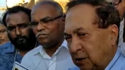 மனிதச் சங்கிலிப் போராட்டத்தில் என்.ராம், மார்க்சிஸ்ட் கம்யூனிஸ்ட் கட்சியின் மாநிலச் செயலாளர் கே.பாலகிருஷ்ணன் உள்ளிட்டோர்.