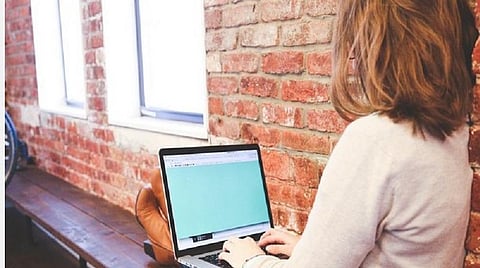 நீங்கள் நீண்ட நேரம் ஒரே இடத்தில் உட்கார்ந்து வேலை செய்பவரா?