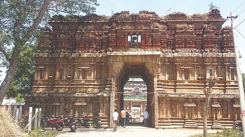 பழையாறையும் ராஜராஜனும்