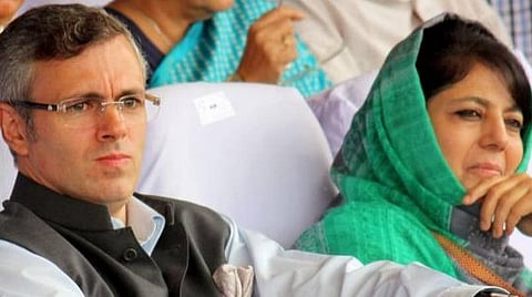 ஓமர் அப்துல்லா, மெஹ்பூபா முப்தி மீது பொதுப்பாதுகாப்புச் சட்டம் பாய்ந்தது