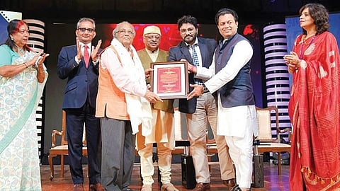 மாற்று களம்: தகுதியானவருக்குக் கிடைத்த விருது!