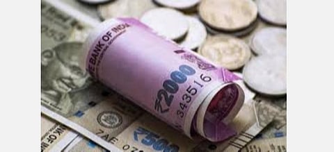 தேவைப்பட்டால் மேலும் சில வங்கிகள் இணைக்கப்படும்: நிதித் துறை இணை அமைச்சர் தகவல்