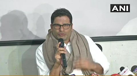 ஒரே நேரத்தில் கோட்சேவாகவும், காந்தியாகவும் நிதிஷ் குமார் எப்படி இருக்க முடியும்? பிஹாரின் வளர்ச்சி பற்றி விவாதிக்கத் தயாரா? பிரசாந்த் கிஷோர் கேள்வி