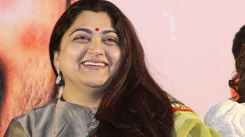 ஊழல், பிரச்சினைகள் இருந்தால்தான் சுவாரசியமாக இருக்கும்: குஷ்பு