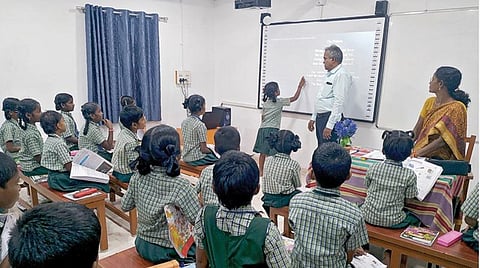 ஆசிரியர் வி.ஜோதிமணி