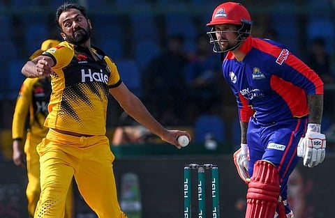 ரிவர்ஸ் ஸ்விங்குக்காக பந்தைச் சேதம் செய்தாயா? -கோபமாகக் கேட்ட ஜேசன் ராய்க்கு கோபமாக பதிலளித்த பாக். பவுலர்