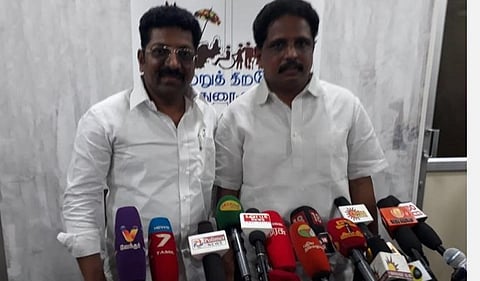 இடது: எம்.எல்.ஏ., சரவணன், வலது: எம்.பி.சு.வெங்கடேசன்