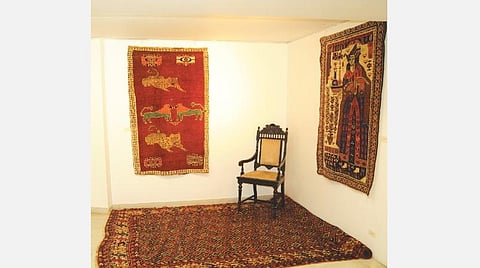 கம்பளம் தேர்ந்தெடுப்போர் கனிவான கவனத்துக்கு...