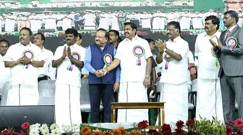 விருதுநகர் அரசு மருத்துவக்கல்லூரிக்கு முதல்வர் பழனிசாமி அடிக்கல் நாட்டினார்