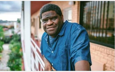 அதிகார மையத்திலிருந்து எவ்வளவு விலகியிருக்கிறீர்களோ அவ்வளவுக்கு மக்களுடன் நெருங்க முடியும்!- கேரி யங் பேட்டி