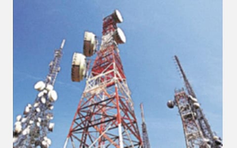 உச்ச நீதிமன்றம் உத்தரவைத் தொடர்ந்து தொலைத் தொடர்புத் துறை ரூ.32,000 கோடி வசூல்