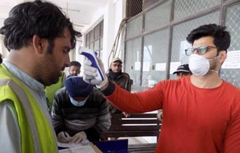 கரோனா பீதி: டெல்லி அரசு ஊழியர்களுக்கு பயோமெட்ரிக் வருகைப்பதிவேடு தற்காலிக ரத்து