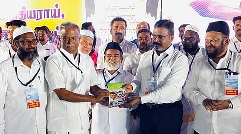 தேர்தலில் அதிமுக தன்னை தற்காத்துக் கொள்ள வேண்டுமானால் பாஜக உறவை மறுபரிசீலனை செய்யவேண்டும்: தொல். திருமாவளவன்