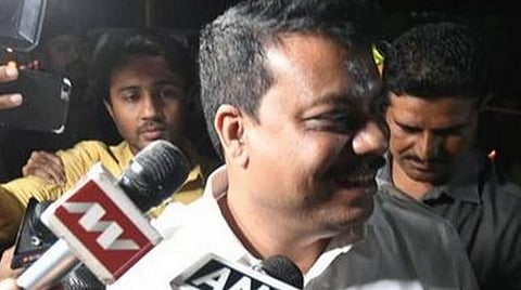 ம.பி.அமைச்சர் உமங் சிங்கர், செய்தியாளர்கள் சந்திப்பில் பேசும்போது.|