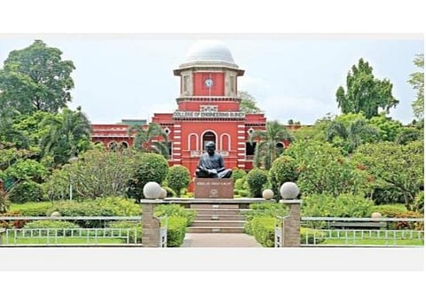 விடைத்தாள் திருத்திய ஆசிரியர்களின் சம்பளத்தில் பிடித்த வரி தொகை குறித்து அண்ணா பல்கலை.க்கு வருமானவரி துறை நோட்டீஸ்: தேர்வுத் துறை கட்டுப்பாட்டு அதிகாரி 13-ம் தேதி ஆஜராக உத்தரவு