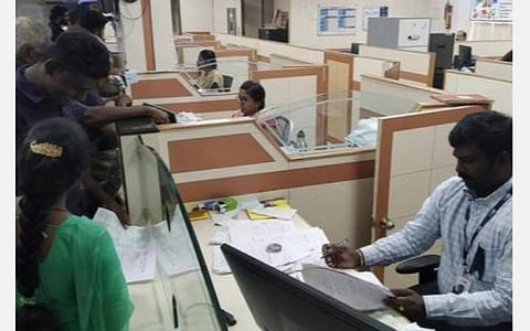 வங்கிகள் இணைப்பு தொடர்பான வலைதள வதந்திகளை நம்ப வேண்டாம்: வாடிக்கையாளர்களுக்கு அதிகாரிகள் வேண்டுகோள்