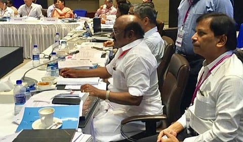 ஒப்புக்கொண்டப்படி மாநில அரசுகளுக்கு ஜிஎஸ்டி இழப்பீட்டுத் தொகையை வழங்கிட வேண்டும்: ஜிஎஸ்டி கூட்டத்தில் அமைச்சர் ஜெயக்குமார் வலியுறுத்தல்