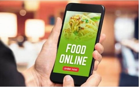ஆன்லைனில் உணவுகள் விநியோகம் நிறுவனங்கள் மீதான புகார்கள் அதிகரிப்பு