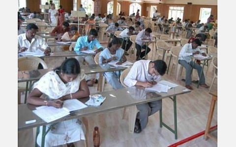 இடைநிலை ஆசிரியர் பயிற்சி தேர்வுக்கு தனித் தேர்வர்கள் மார்ச் 30 முதல் ஆன்லைனில் விண்ணப்பிக்கலாம்: அரசு தேர்வுத் துறை அறிவிப்பு