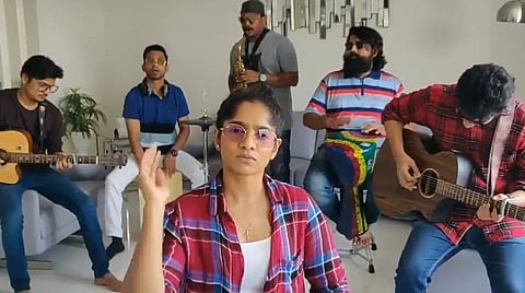 'ஒய் திஸ் கரோனா' பாடலாக மாறிய 'ஒய் திஸ் கொலவெறி': இணையத்தில் வைரலாகும் பாடல்