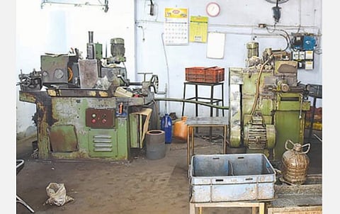 சிறு, குறுந்தொழில்களை முடக்கிய கரோனா வைரஸ்: மத்திய, மாநில அரசுகளின் கருணைக்கு ஏங்கும் தொழில்முனைவோர்