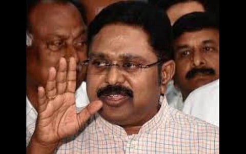 உலக சுகாதார நிறுவனம் வழிகாட்டிய தரத்தில் மருத்துவர்களுக்கான கவச உடைகள் இல்லை: தினகரன் கவலை