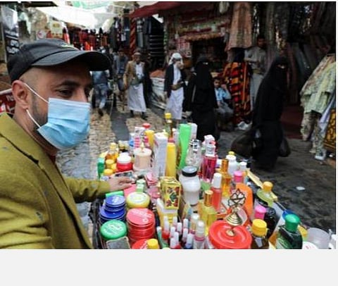 சோப் இல்லை, சுத்தமான தண்ணீர் இல்லை, கிருமி நாசினி என்பது ஒரு ஆடம்பரப் பொருள்: போரைக் கொடுத்த உலகம் ஏமனுக்கு கரோனாவையும் கொடுத்தால்...