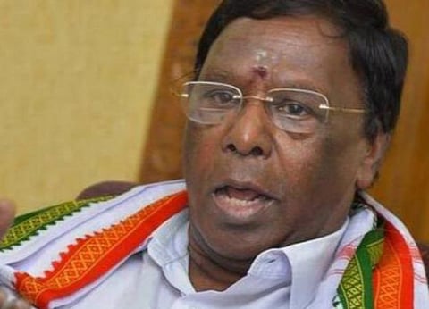 கரோனா: புதுச்சேரியில் குடும்ப அட்டைதாரர்களுக்கு வங்கிக் கணக்கில் ரூ.2,000 வரவு; முதல்வர் அறிவிப்பு