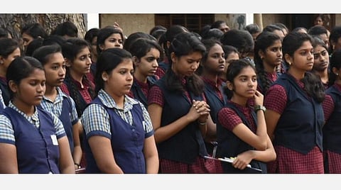 மாணவர்களின் தனித்திறனை மேம்படுத்தக் கற்க வேண்டும்: ஆசிரியர்களுக்கு பள்ளிக் கல்வித்துறை உத்தரவு