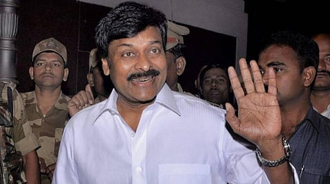 தெலுங்குத் திரையுலகப் பணியாளர்களுக்கு சிரஞ்சீவி 1 கோடி ரூபாய் நிதியுதவி