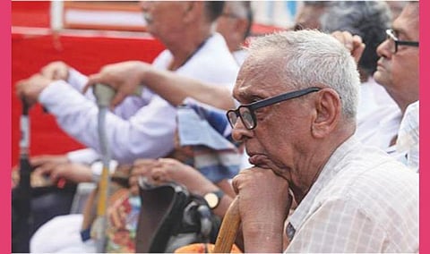 ஓய்வூதியதாரர்கள் உயிர்வாழ் சான்றிதழ் சரிபார்க்கும் பணி ஒத்திவைப்பு