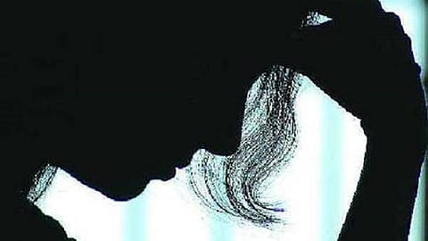 கரோனா அச்சத்தால் தற்கொலை முடிவெடுப்பதா?- மனக்குழப்பத்தை தவிர்க்க வழி சொல்லும் மனநல மருத்துவர்