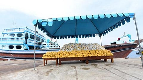 கப்பலில் வந்த ரூ.605 கோடி மதிப்பிலான போதைப் பொருள் பறிமுதல்: பாகிஸ்தானைச் சேர்ந்த 9 பேரை கைது செய்து இலங்கை கடற்படை விசாரணை