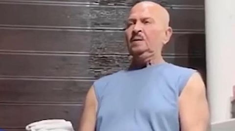 கரோனா தொற்று எனது அப்பாவைப் பார்த்துப் பயப்பட வேண்டும்: ஹ்ரித்திக் ரோஷன் பெருமிதம்