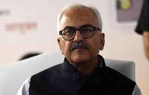 மத்திய உள்துறை செயலாளர் அஜய் பல்லா