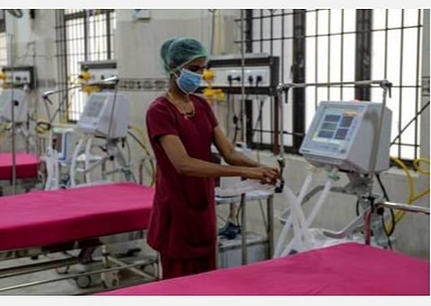 2 மாதங்களில் 30,000 வென்ட்டிலேட்டர்கள்: கோவிட்-19-க்கு எதிரான நடவடிக்கையில் பாதுகாப்புத் துறையின் பொதுத் துறை நிறுவனங்கள், தளவாட உற்பத்தி போர்டு  தீவிரம்