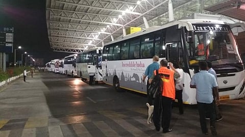 டெல்லி மாநாட்டில் பங்கேற்றதை மறைத்து மலேசியா செல்ல முயன்ற 10 பேர் : விமான நிலையத்தில் சிக்கினர் 