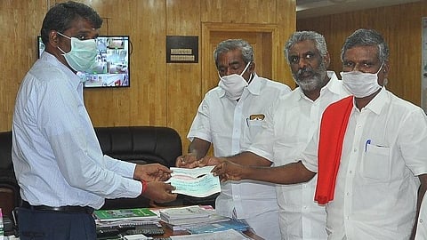 கரோனா பாதித்தோர் சிகிச்சைக்காக கட்சி அலுவலகங்களை வழங்கி சிபிஐ