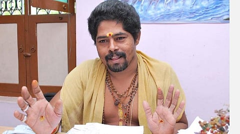 கரோனாவை இப்படி மாற்றினால் வைரஸ் ஒழிந்துவிடும்!- மோடிக்கே கடிதம் எழுதிய 'கடவுள் அவதாரம்' ஸ்ரீ