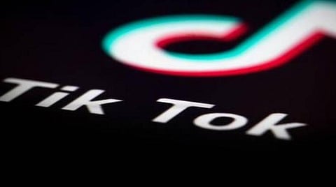 கோவிட்-19 களேபரத்தில் டிக் டாக்கால் ஏற்படும் நன்மை - தீமைகள்