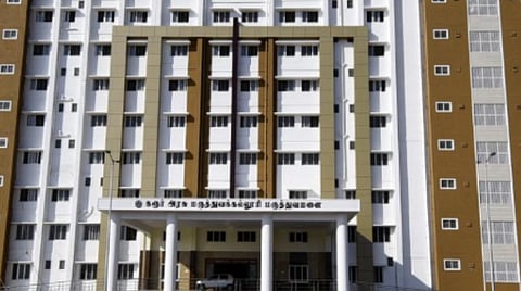 கரூர் அரசு மருத்துவமனை: கோப்புப்படம்