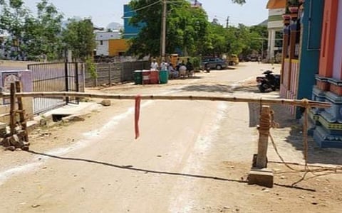 மதுரையில் ‘கரோனா’பாதித்த பகுதிகளில் வெளியாட்கள் உள்ளே செல்ல ‘தடை’: பொதுமக்களுக்கு உதவ மாநகராட்சி சார்பில் 4 குழுக்கள் அமைப்பு 